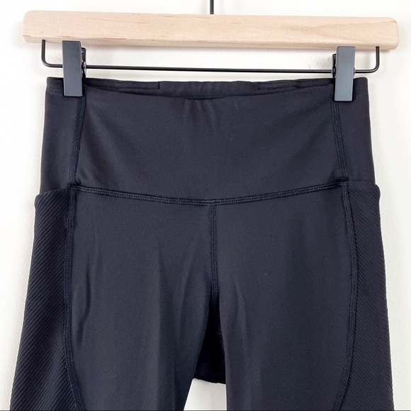 SOLD Lululemon On Repeat High Rise Tight Black 4 - Picture 5 of 12